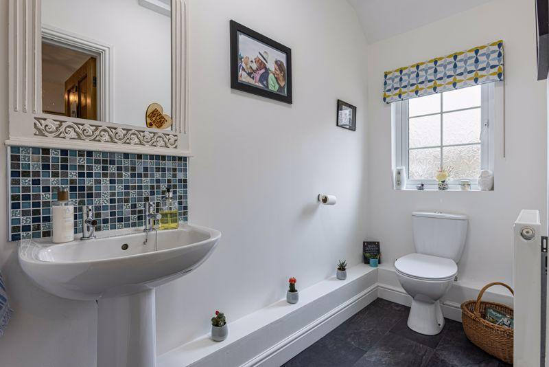 Cloakroom/WC