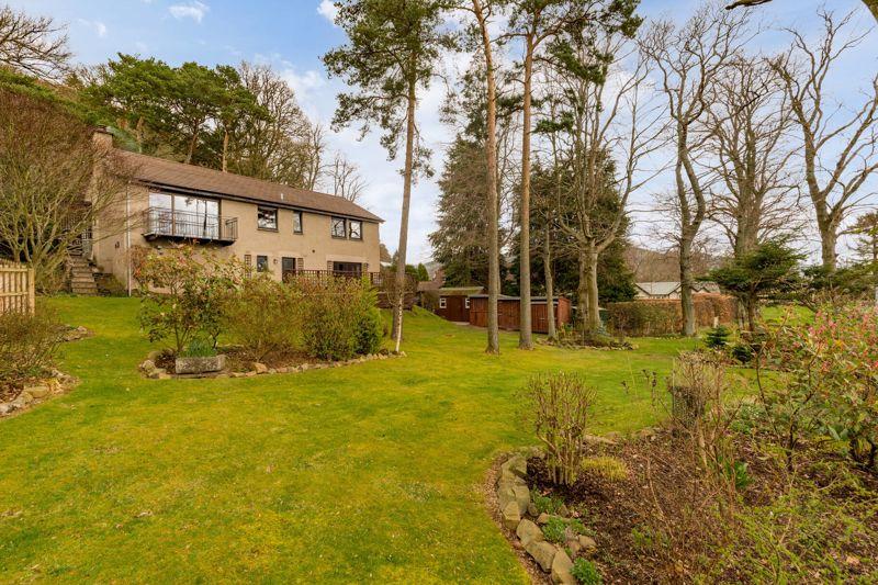 The Dales, Caerlee Estate, Peebles Road, Innerleithen, EH44 6QY 4 bed