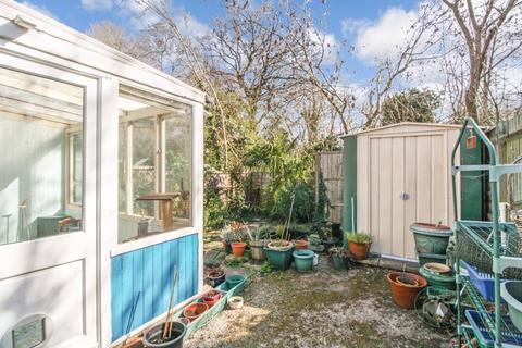 19 Woodhatch, Southwater, Horsham, RH13 9TU