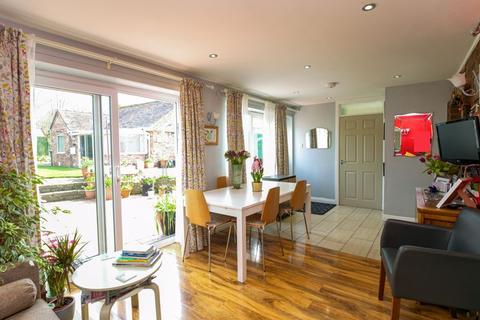 6 - 7 Chapel Row, Horton, Telford, TF6 6DP