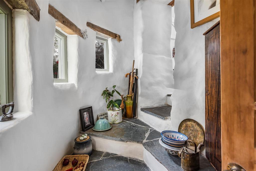 Farmhouse Link to Sitting Room