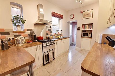 55 Shrubbery Avenue, Worcester, WR1 1QP