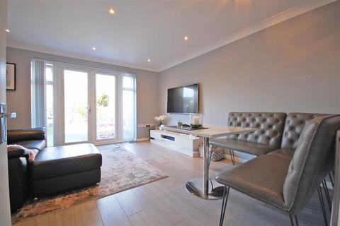 101 Shimbrooks, Great Leighs, Chelmsford, CM3 1SG