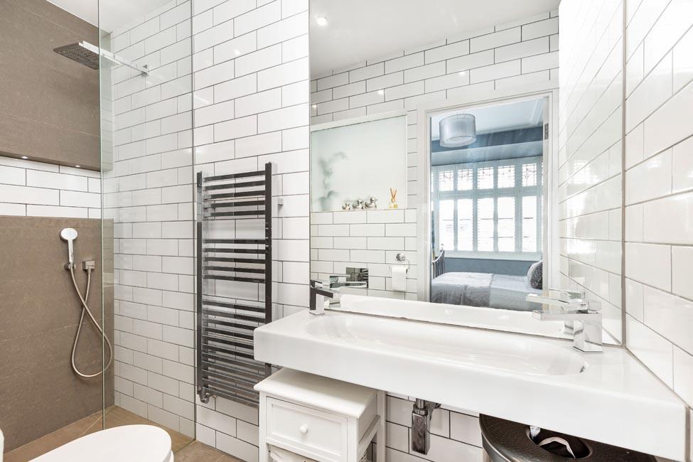28080 moveli 82a roseneath road 22 lo.jpg