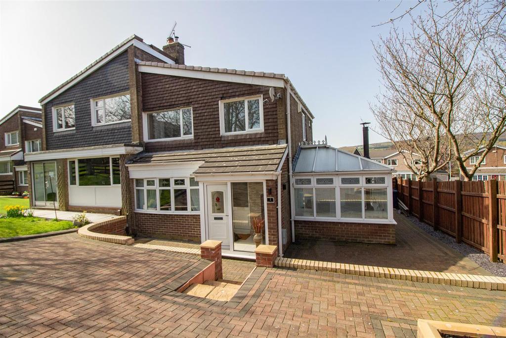 Redruth Gardens, Gateshead 3 bed semidetached house £225,000