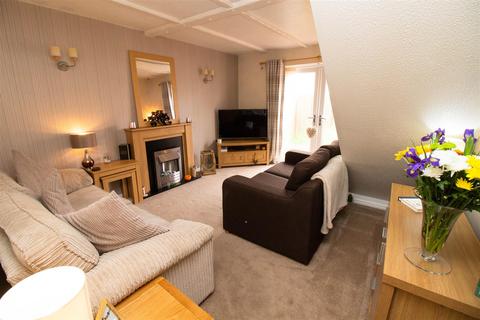 26 Bradbury Close, Gateshead, NE10 8UF