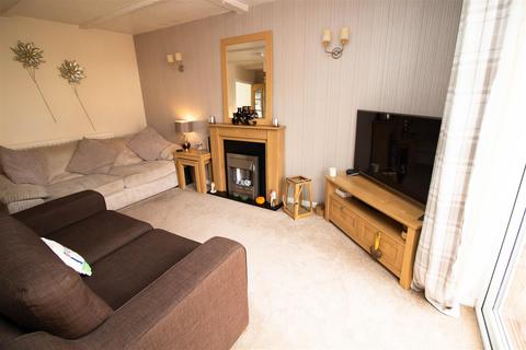 26 Bradbury Close, Gateshead, NE10 8UF