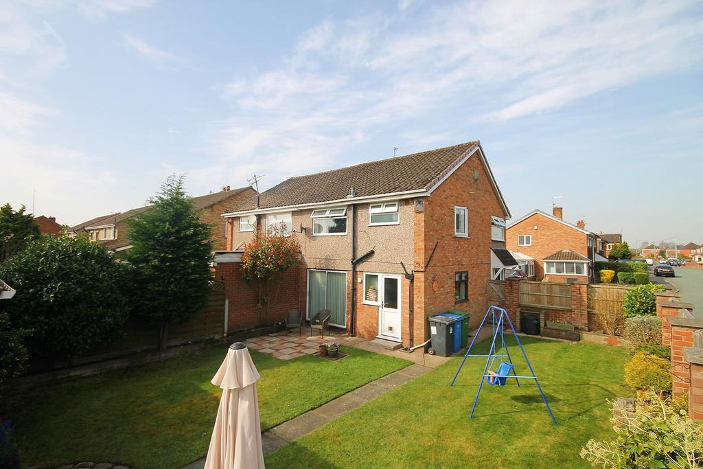Kintore Drive, Great Sankey... 3 bed semidetached house £195,000