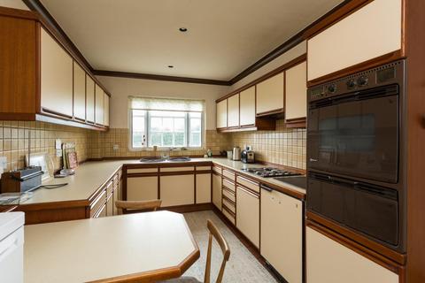 Lynne House Carr Lane, Sutton On The Forest, York, YO61 1EB