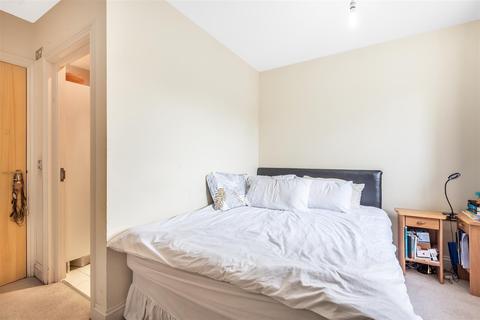 4 Liberty Close, Worcester Park, KT4 8NZ
