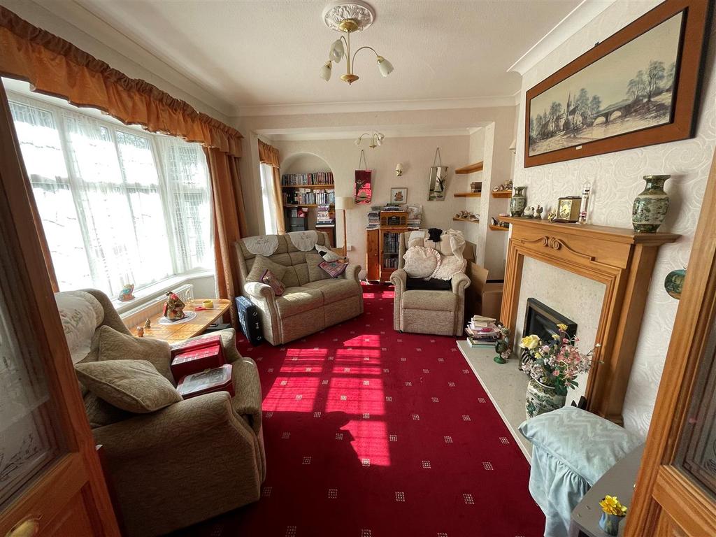 The Village, Earswick 4 bed detached bungalow £420,000