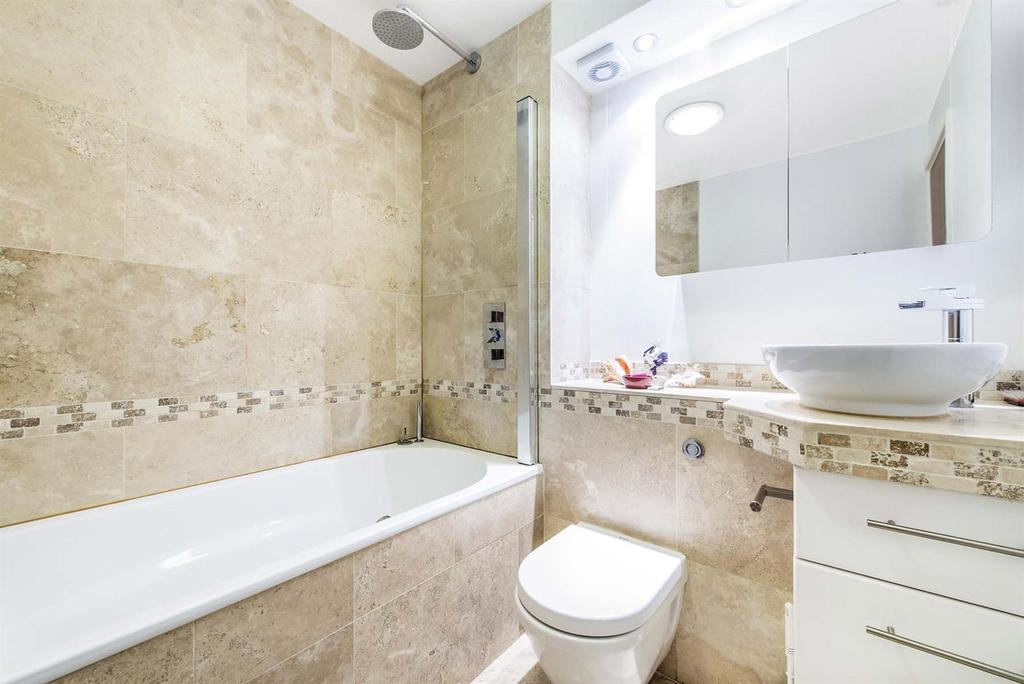 10 D Bathroom.jpg