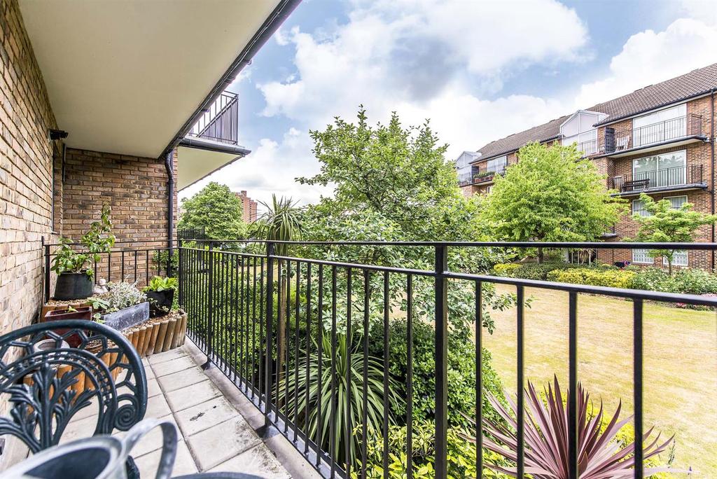10 Balcony.jpg