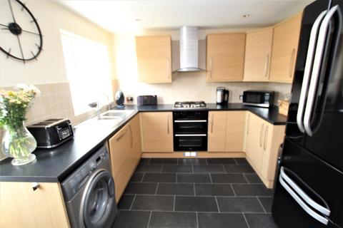 8 High Ash, Shipley, BD18 1NA