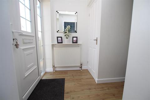 8 High Ash, Shipley, BD18 1NA