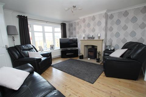 8 High Ash, Shipley, BD18 1NA