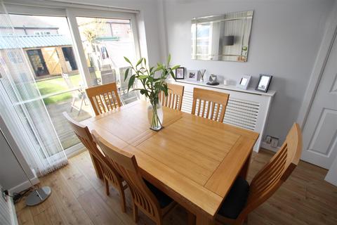 8 High Ash, Shipley, BD18 1NA