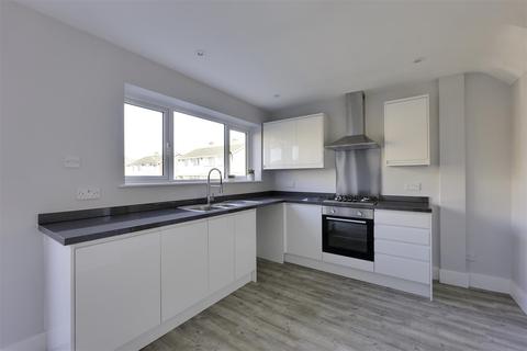 33 Badgers Way, Benfleet, SS7 1TP