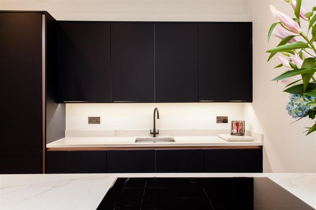 Lounge/Kitchen