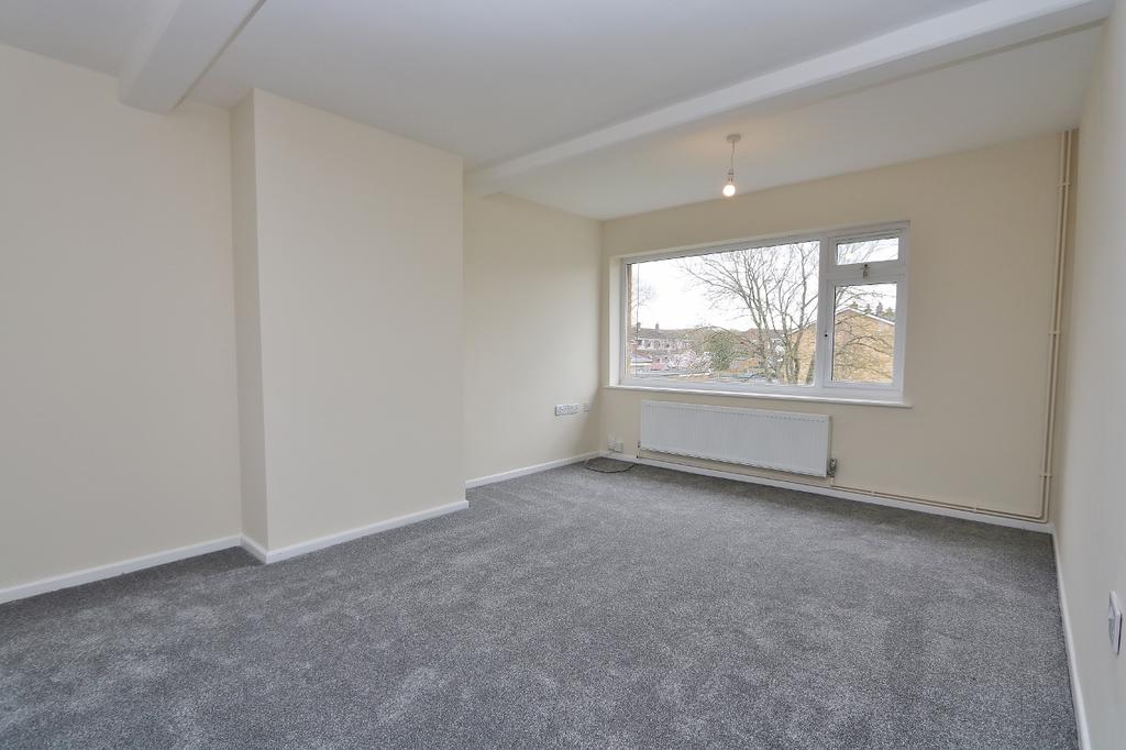 Cherwell Road, Keynsham 2 bed flat £875 pcm (£202 pw)