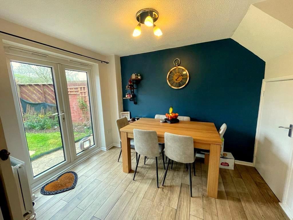 St Philips Drive, Evesham, WR11 3 bed end of terrace house £225,000