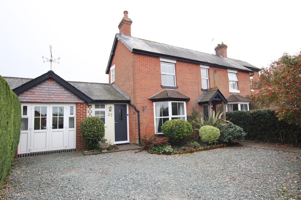 DIBDEN PURLIEU 3 bed property £459,950