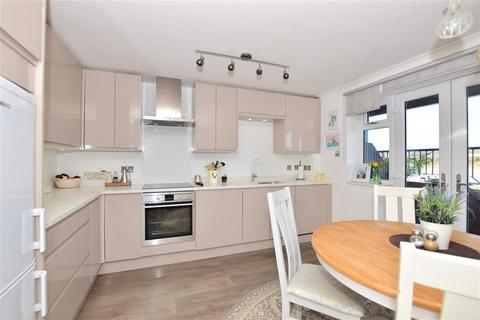 39 Applecross Close, Rochester, ME1 1SQ
