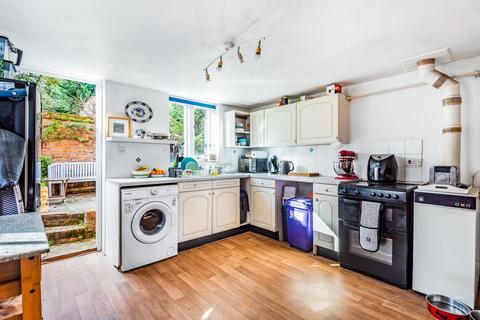undefined, Aylesbury Road, Chearsley, Aylesbury, Buckinghamshire, HP18