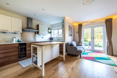 8 Betchworth Place, Pixham, Dorking, RH4 1BF