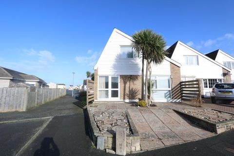 1 Maethlon Close, Tywyn, LL36 0BN