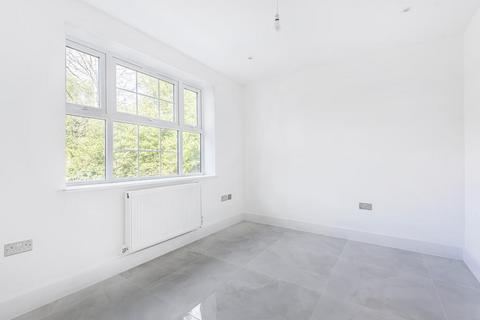 4 bedroom detached house to rent, Friern Park,  North Finchley,  N12