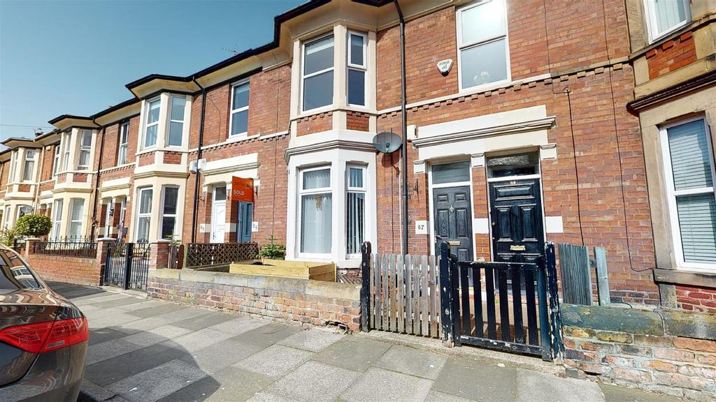 Belford Terrace, North Shields, NE30 2DA 2 bed flat £130,000