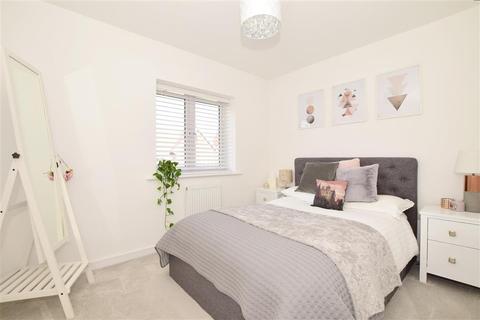 6 Ballard Road, Snodland, ME6 5FW