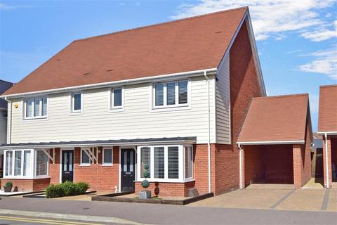 6 Ballard Road, Snodland, ME6 5FW