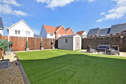 6 Ballard Road, Snodland, ME6 5FW