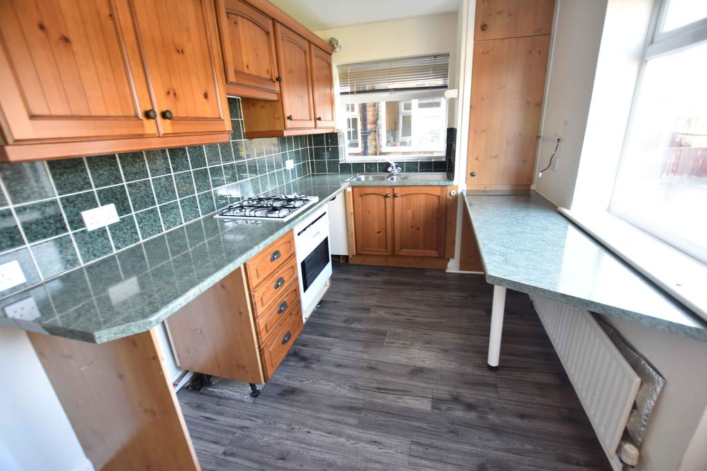 Field Road, Feltham, Feltham... 2 bed flat £299,950