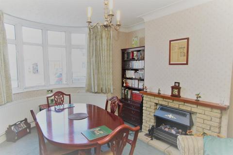 11 Morland Road, Harrow, HA3 9LU