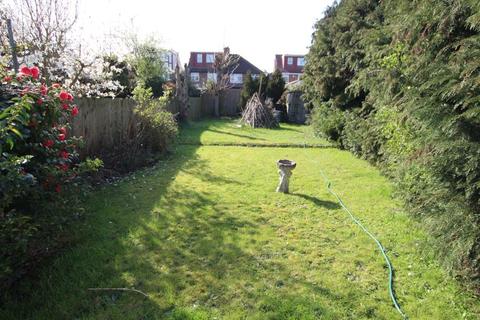 11 Morland Road, Harrow, HA3 9LU