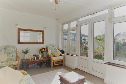 11 Morland Road, Harrow, HA3 9LU