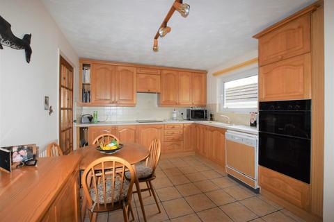 2 Colands Court, Exeter, EX2 8YJ