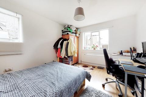 1 bedroom flat for sale, Kinloch Street, Holloway, London, N7