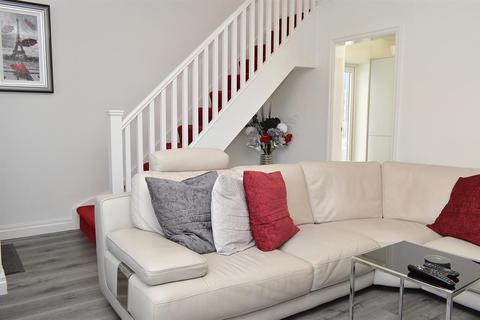 16 Harrow Avenue, Oldham, OL8 4HZ
