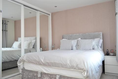 16 Harrow Avenue, Oldham, OL8 4HZ