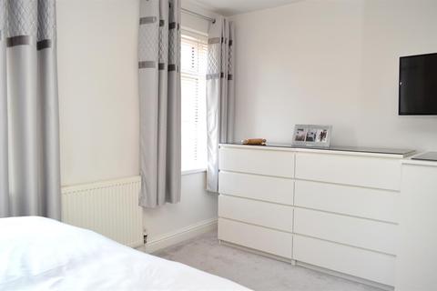 16 Harrow Avenue, Oldham, OL8 4HZ