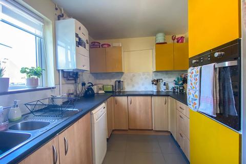 24 Frederick Thomas Road, Dursley, GL11 6NB