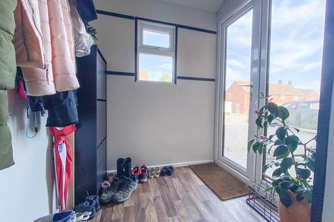 24 Frederick Thomas Road, Dursley, GL11 6NB