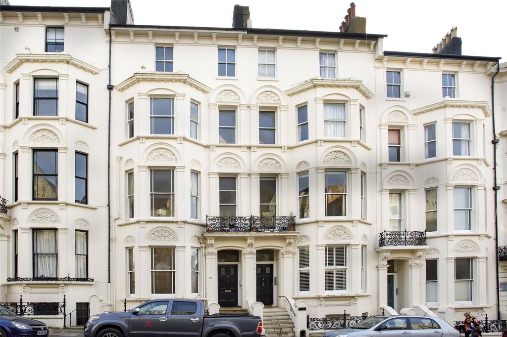 Cambridge Road, Hove, East Sussex, BN3 1 bed apartment £1,200 pcm (£