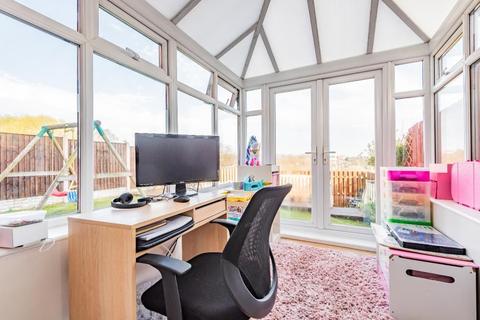 40 Borrowdale Crescent, Leeds, LS12 2JB