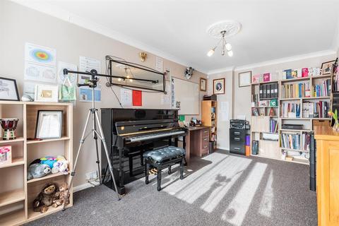 11 Gorse Close, Scunthorpe, DN16 3UL