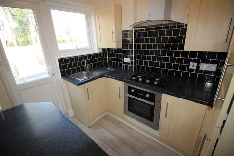 33 Reynolds Close, Carshalton, SM5 2AY